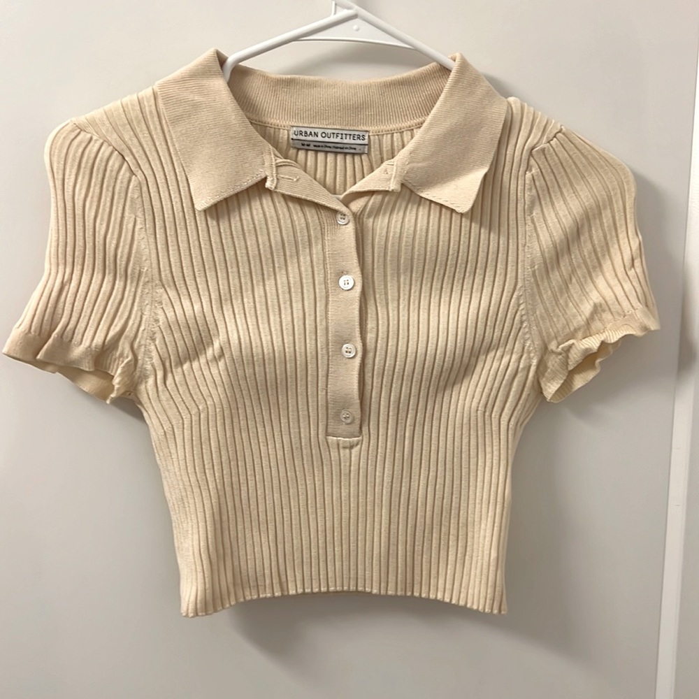 Urban Outfitters short sleeve top